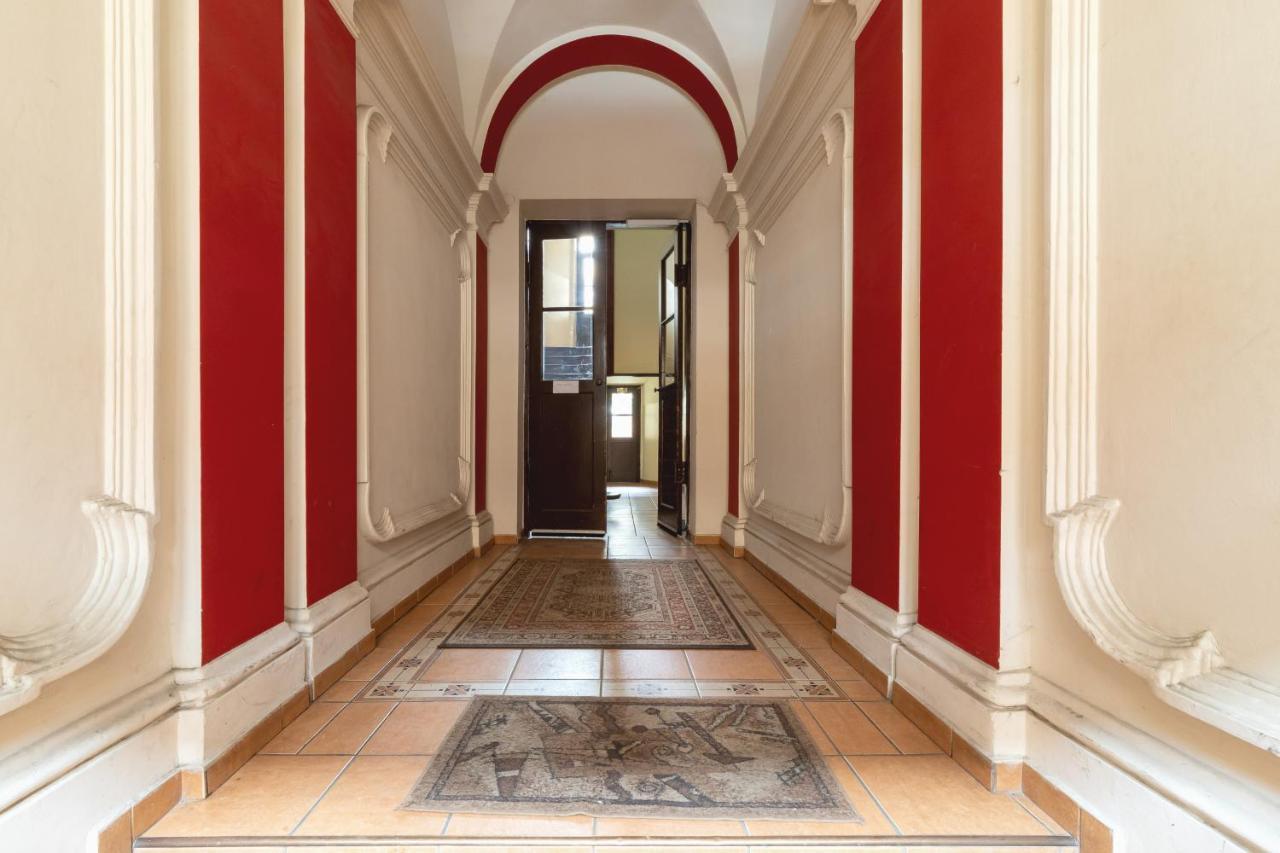 Apartment Mezzanine Retro Strzelecka Old Town By Renters Krakau
